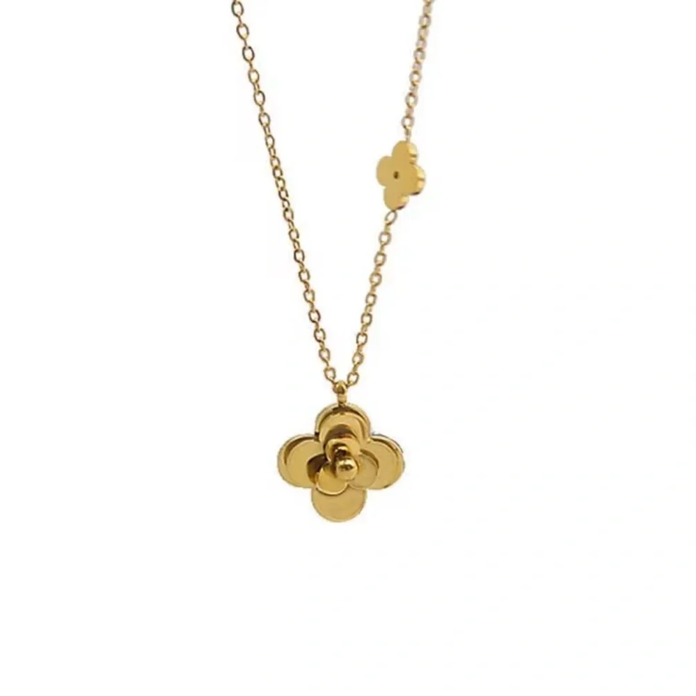 New Women’s Gold Plated Camellia Pendant Necklace Elegant Clover Stainless Steel